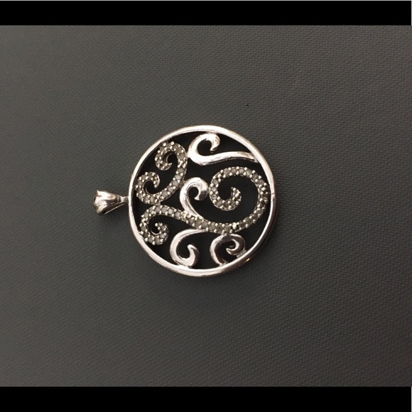 Sterling Silver & Diamond Pendant - Picture 3 of 8